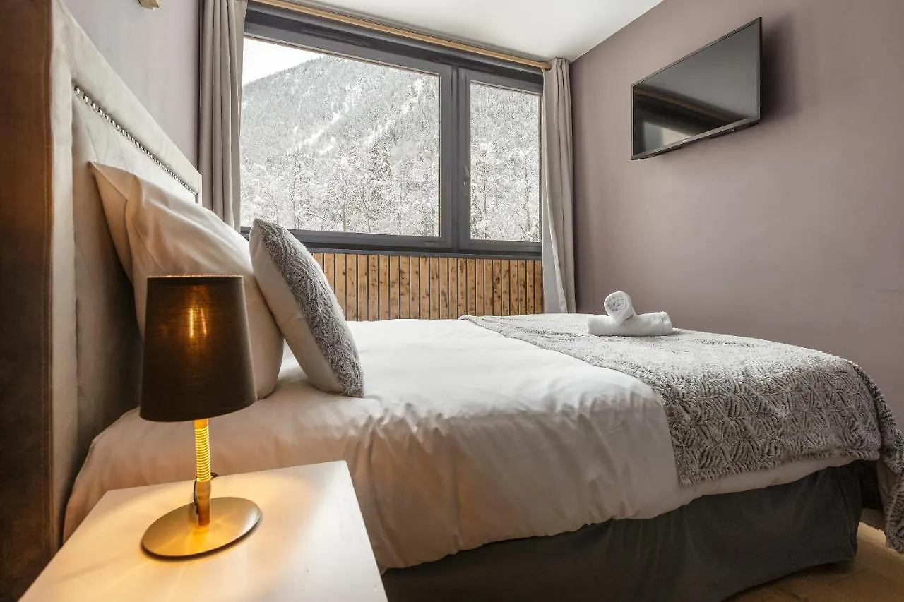 Apartment Beautiful Mountain View Studio By The Lake Chamonix France